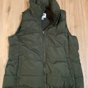 Old Navy Green Outdoor Vest. Size XLG NWOT